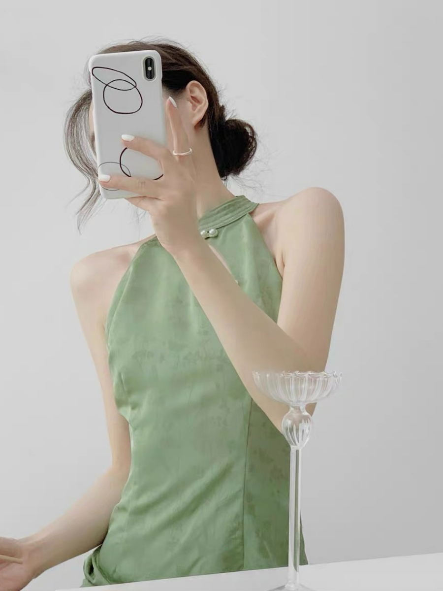 Xi Lang Halter Neck Sleeveless Cheongsam-The Black Bow-