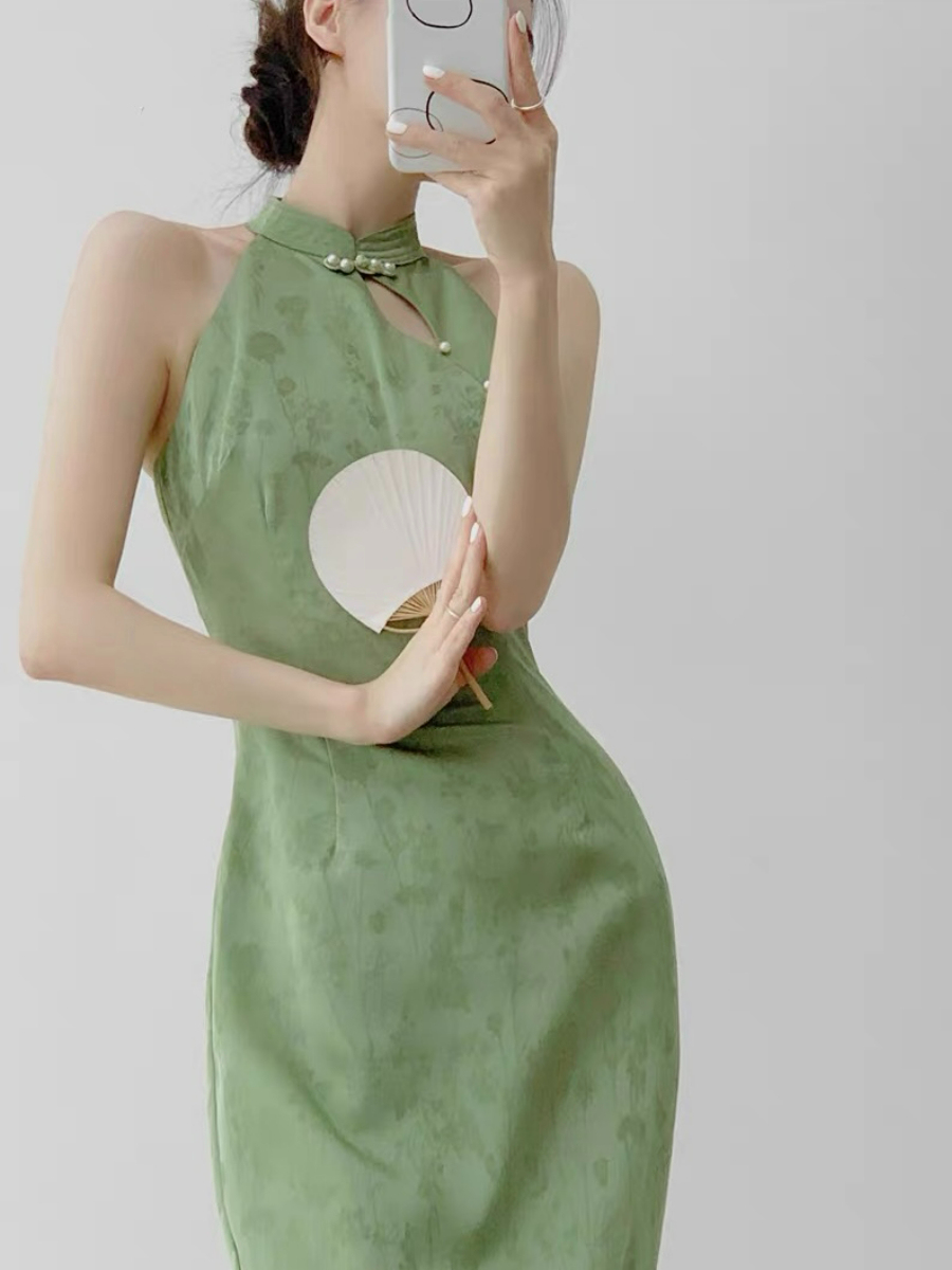 Xi Lang Halter Neck Sleeveless Cheongsam-The Black Bow-