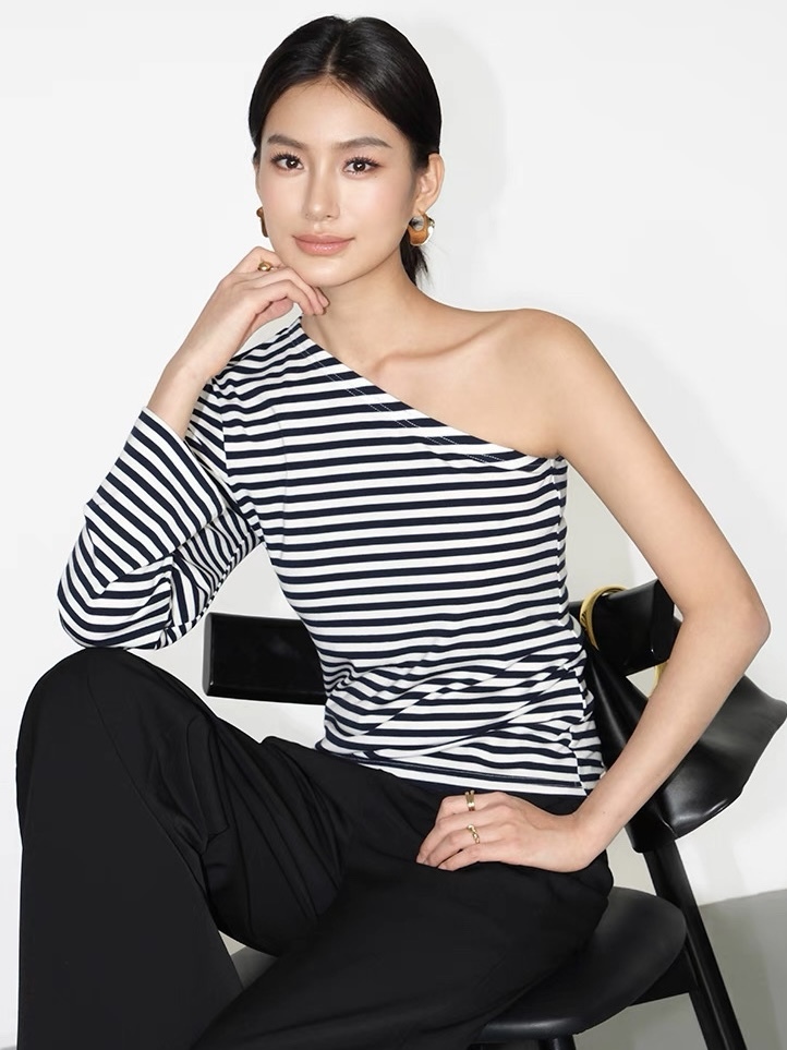 One Shoulder Top 1
