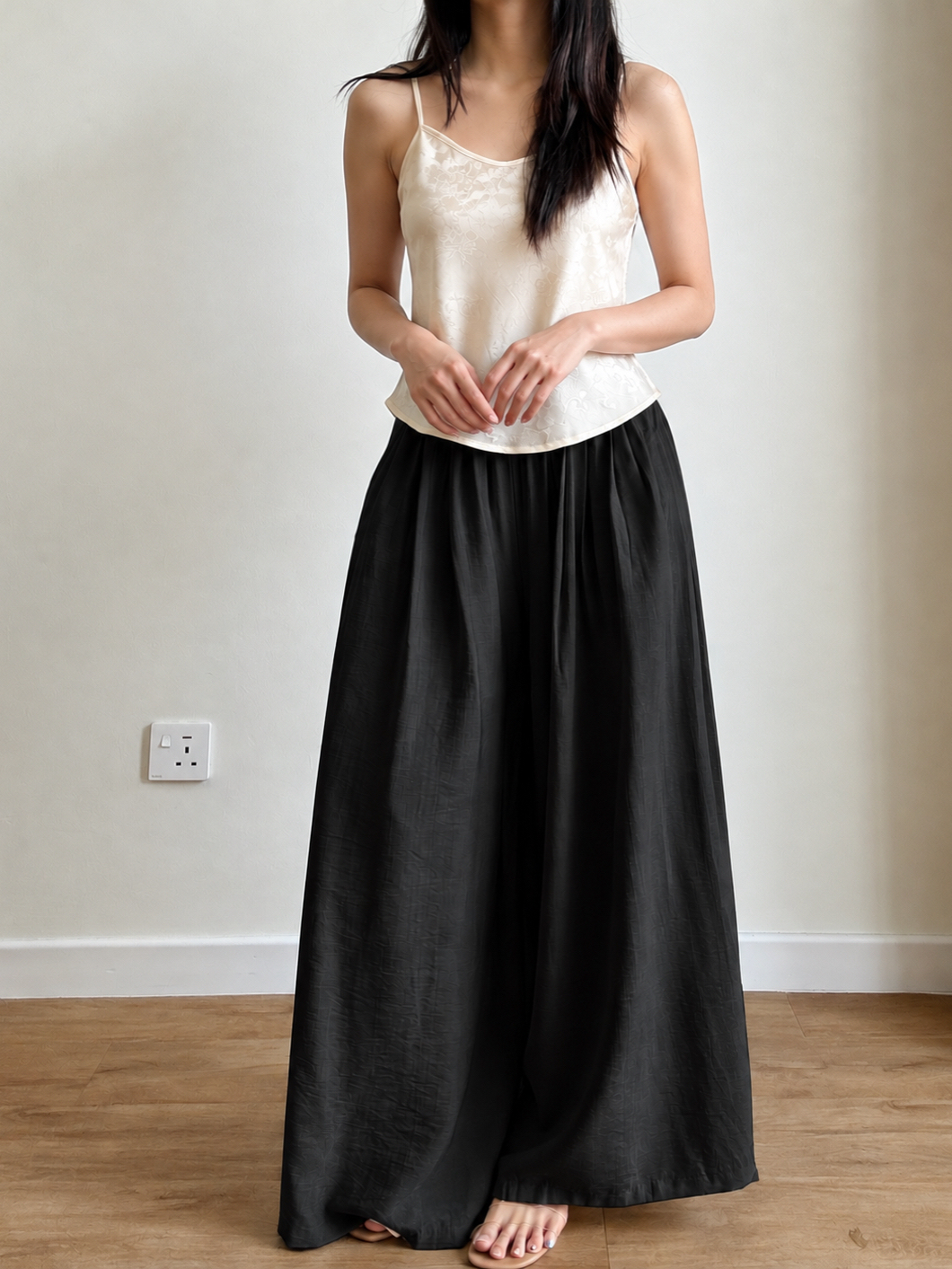 Gideon Crinkle-Texture Flowy Wide Leg Pants