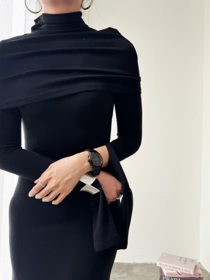  Zaaya Two Way Round Neck/ High Neck Padded Knit Dress