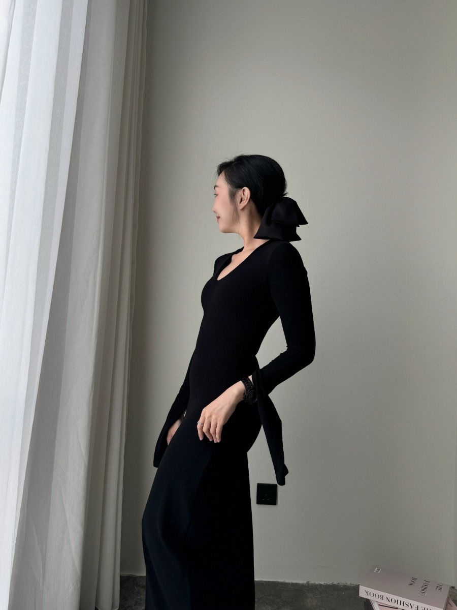  Zaaya Two Way Round Neck/ High Neck Padded Knit Dress