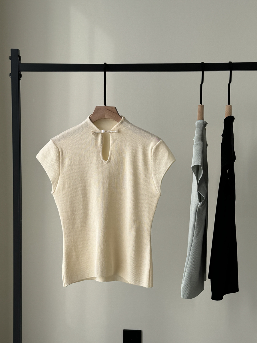 Zhi Qiu Oriental Knit Top with Pankou-The Black Bow-