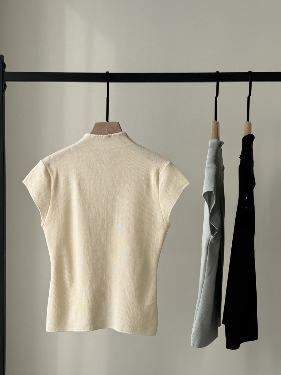Zhi Qiu Oriental Knit Top with Pankou-The Black Bow-