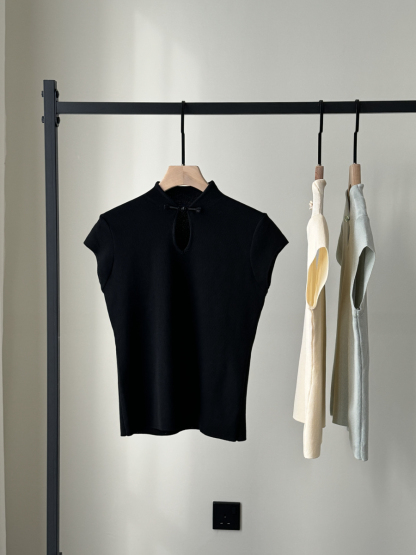 Zhi Qiu Oriental Knit Top with Pankou