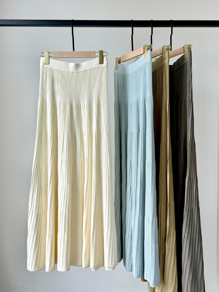 Emma Pleated Maxi Skirt
