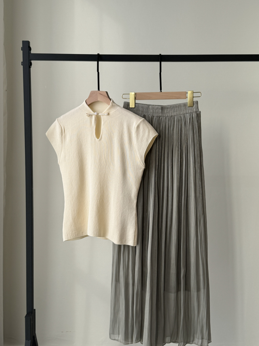 Zhi Qiu Oriental Knit Top with Pankou-The Black Bow-