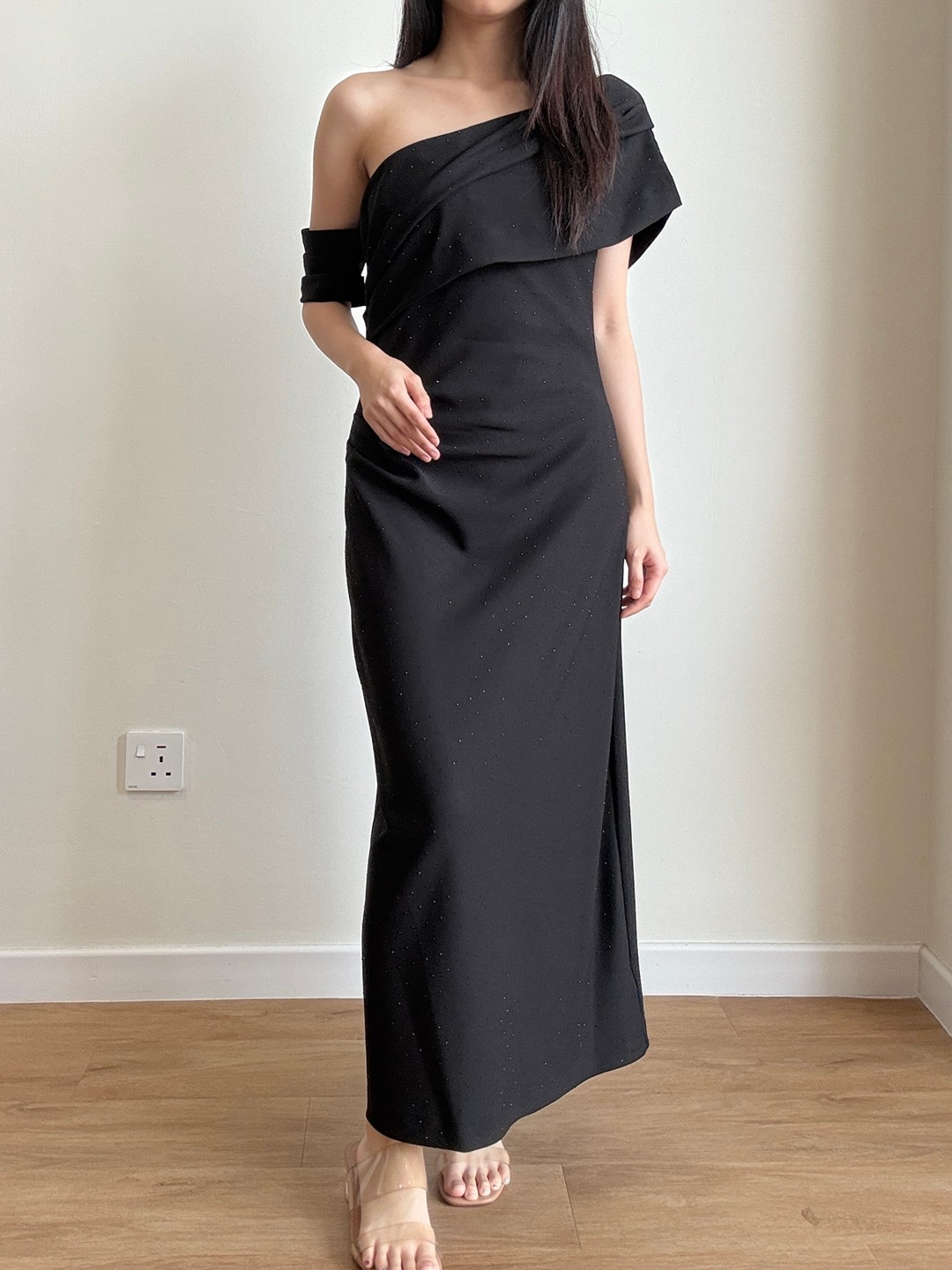 Fandekka Asymmetric Shoulder Dinner Dress