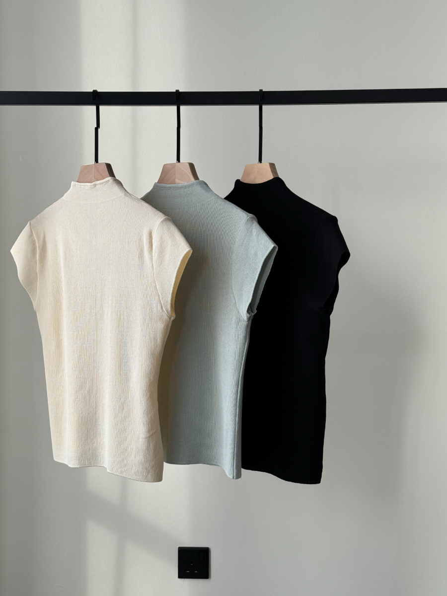 Zhi Qiu Oriental Knit Top with Pankou-The Black Bow-