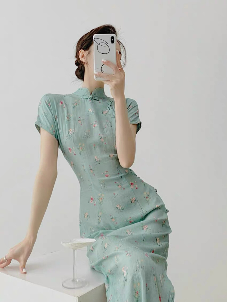 Xi Pan Floral Cheongsam-The Black Bow-