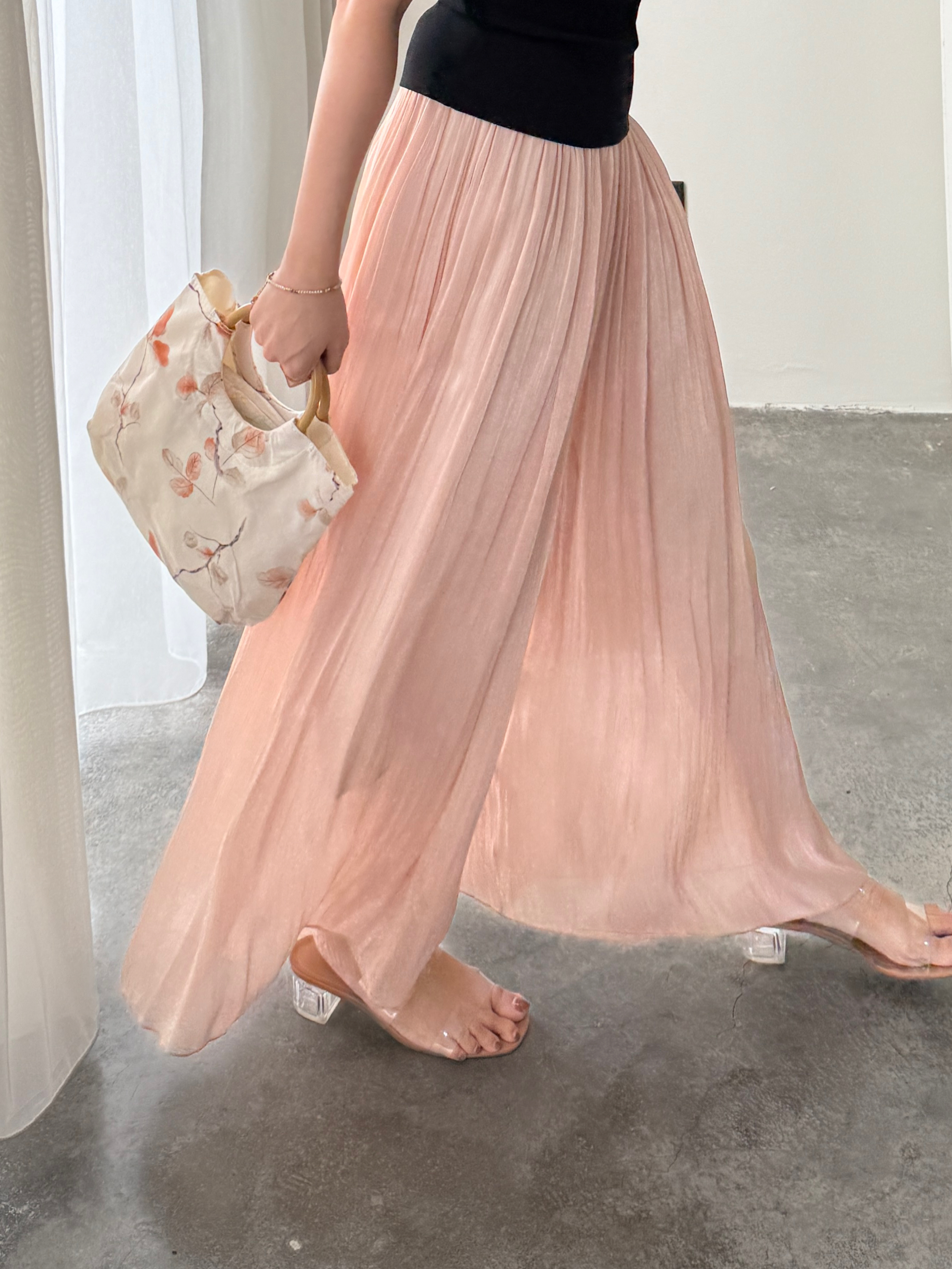 Yun Er Flowy Wide Leg Pants-The Black Bow-