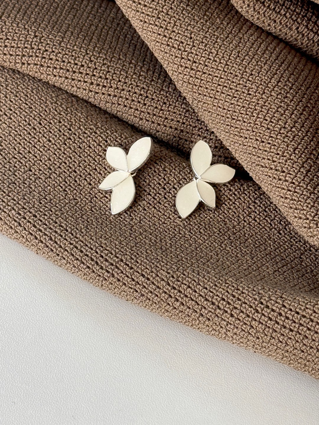 Ga-Eul Petal Stud Earrings