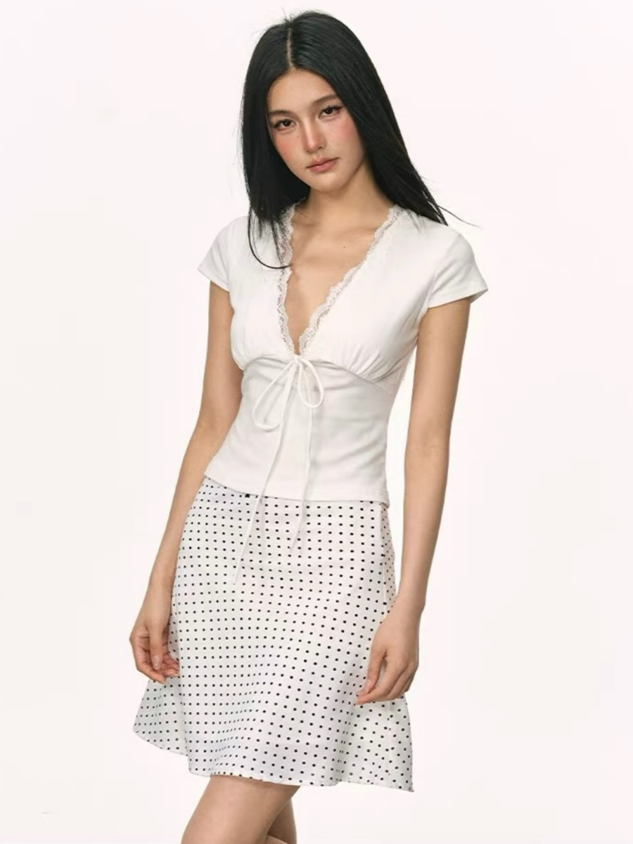 Omyra Deep-V Cut Lacey Trim Top