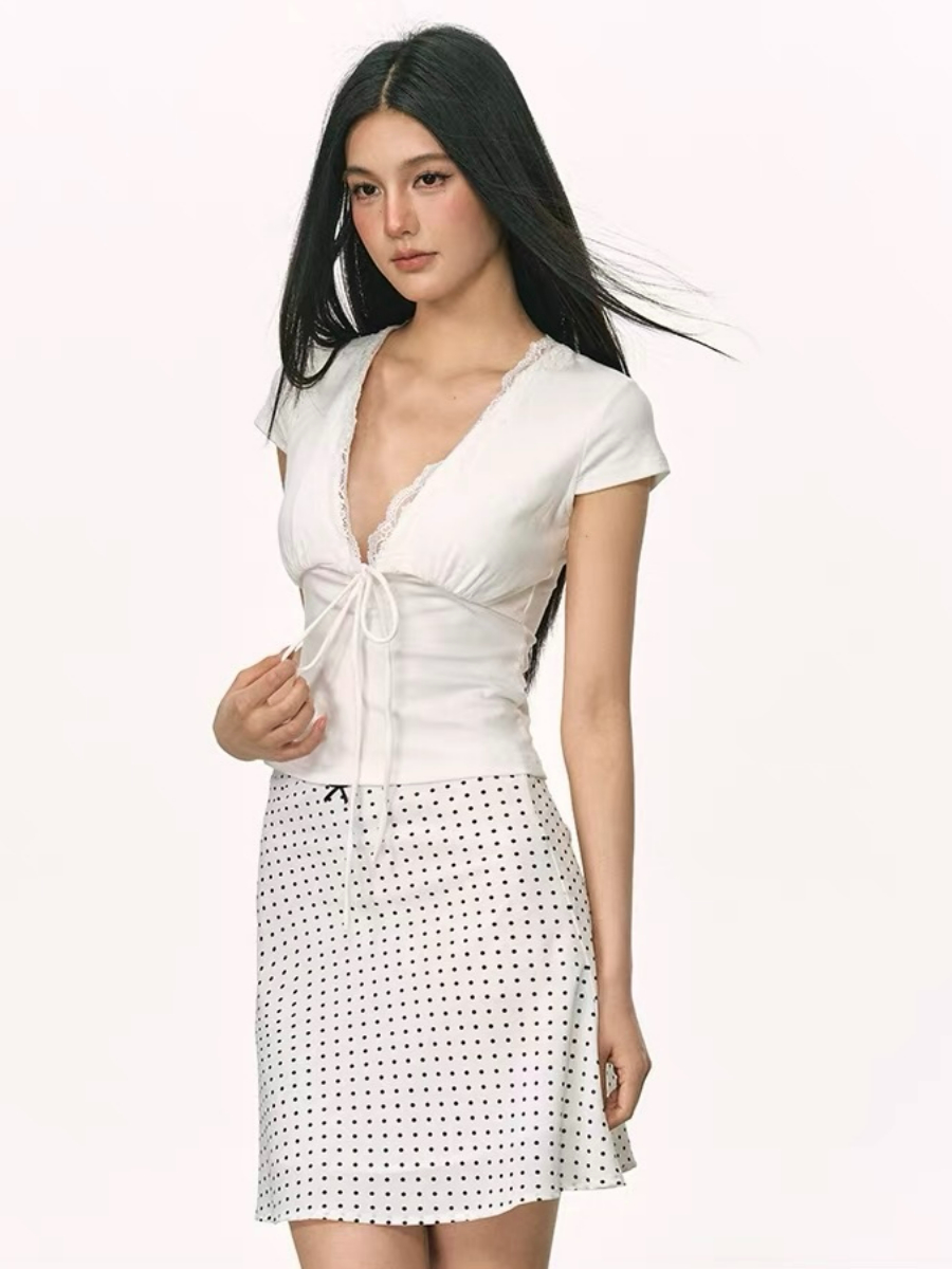 Omyra Deep-V Cut Lacey Trim Top