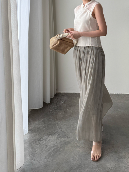 Yun Er Flowy Wide Leg Pants-The Black Bow-