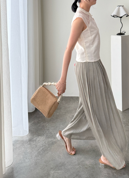 Yun Er Flowy Wide Leg Pants-The Black Bow-