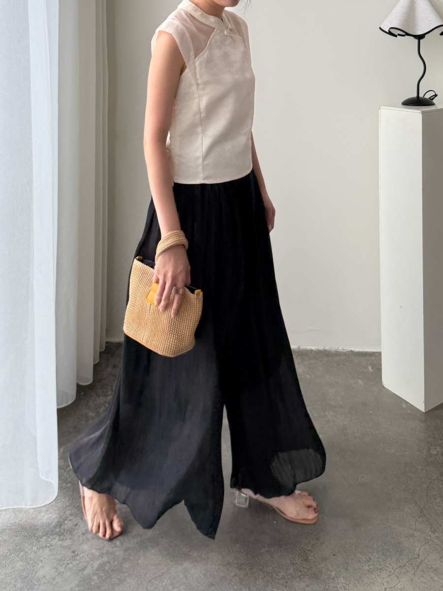 Zhi Qiu Oriental Knit Top & Yun Er Pants-The Black Bow-