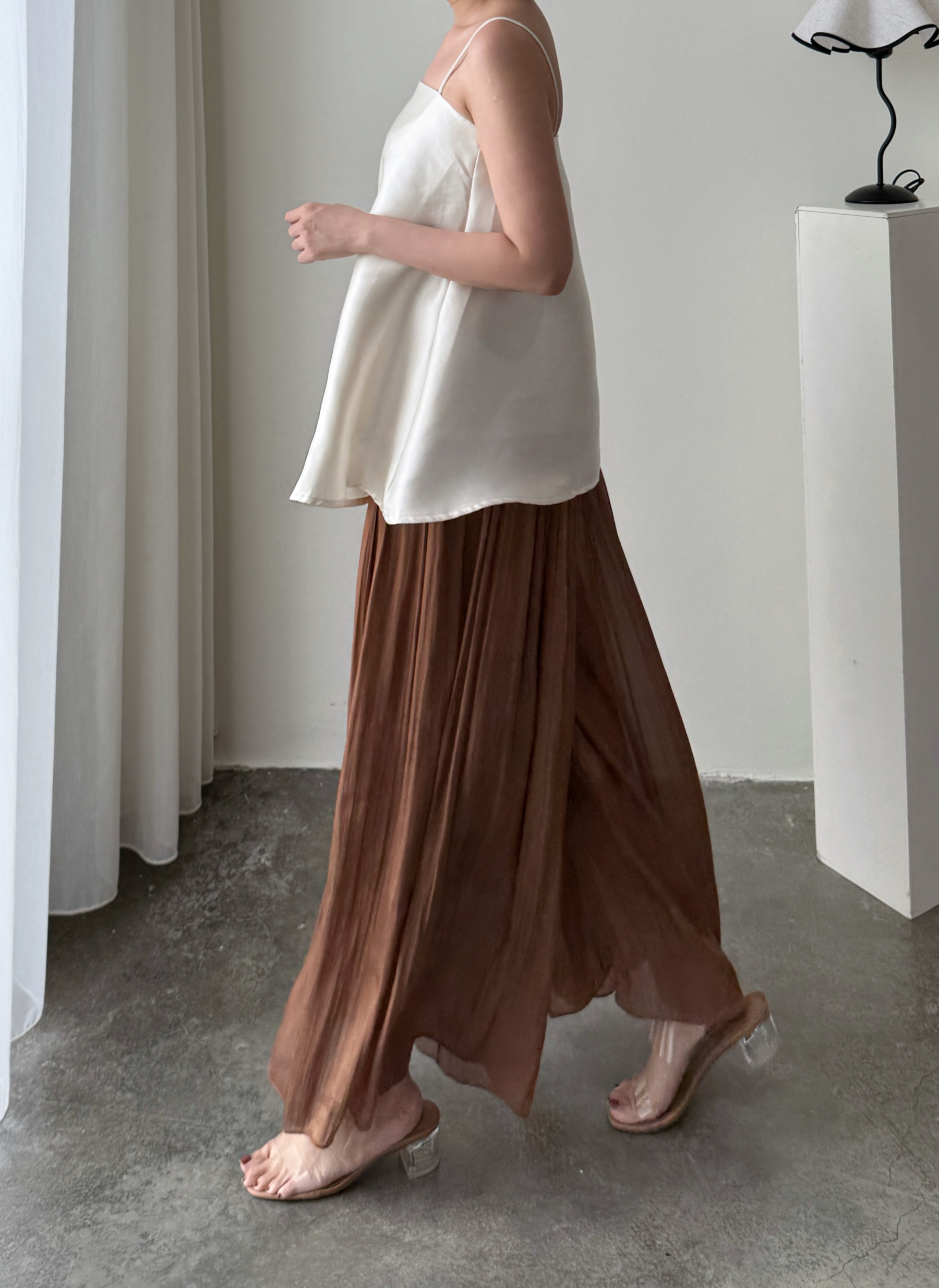 Yun Er Flowy Wide Leg Pants-The Black Bow-