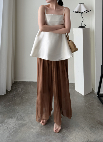 Yun Er Flowy Wide Leg Pants-The Black Bow-