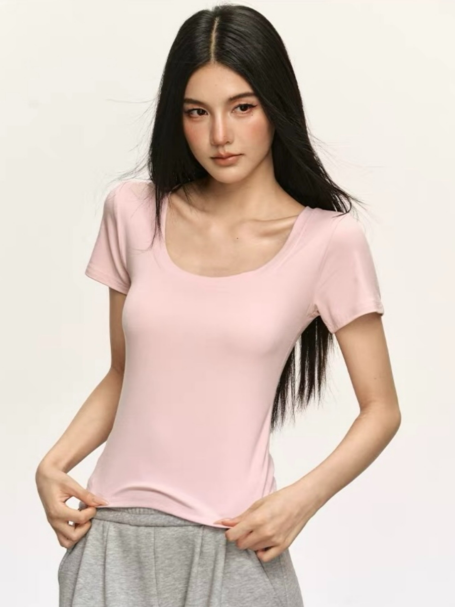 Ondrea Basic Tee