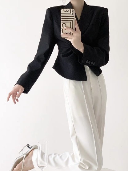 Nolan Single Button Blazer