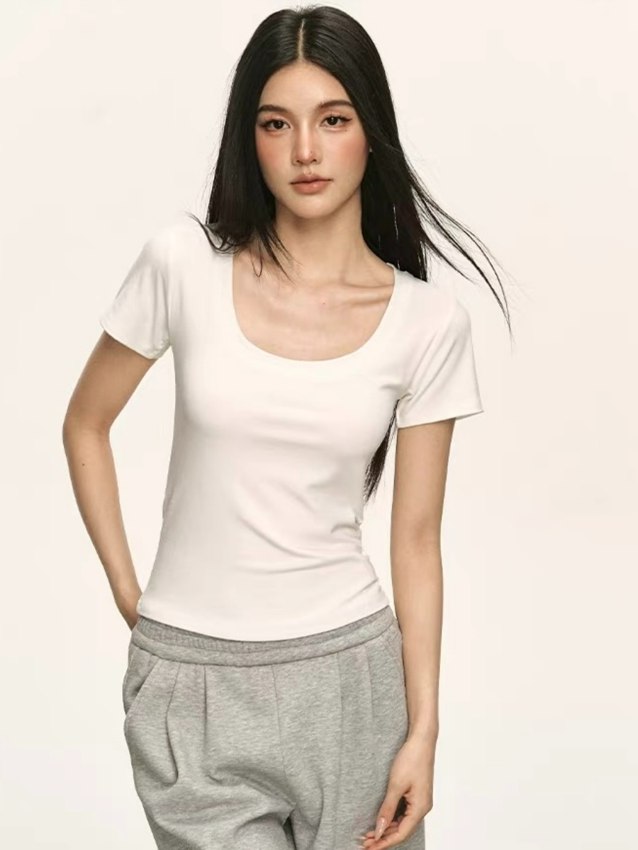 Ondrea Basic Tee