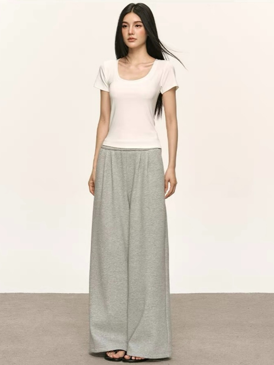 Ondrea Basic Tee
