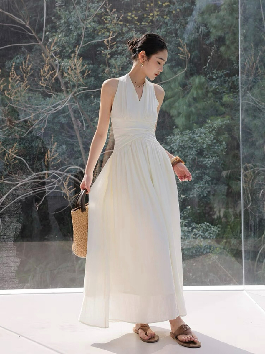Xenna Halter Neck Maxi Dress