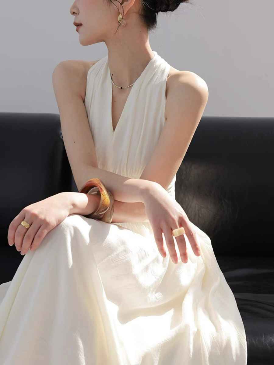 Xenna Halter Neck Maxi Dress-The Black Bow