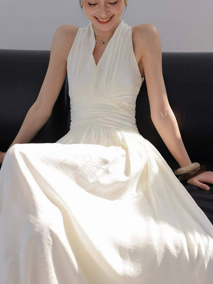 Xenna Halter Neck Maxi Dress-The Black Bow