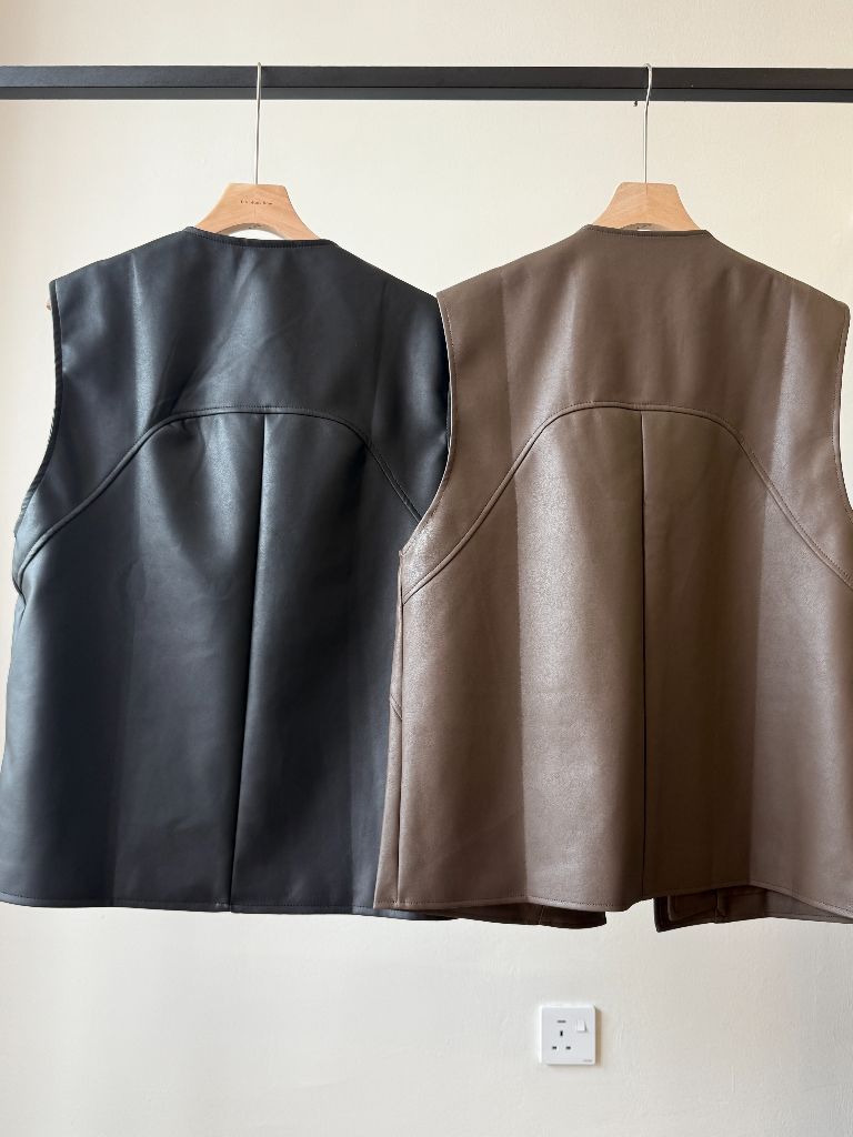 Vicenzo Faux Leather Sleeveless jacket