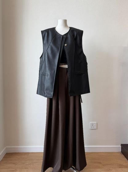 Vicenzo Faux Leather Sleeveless jacket