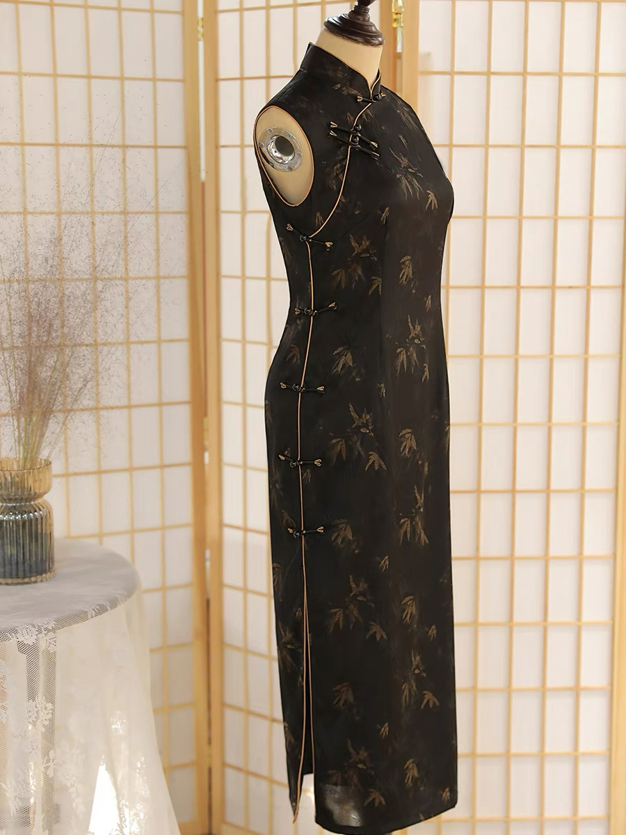 Ya Zhu Bamboo Jacquard Cheongsam-The Black Bow-