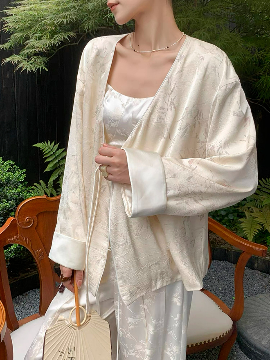 Xin Ai Bamboo Printing Delicate Oriental Top