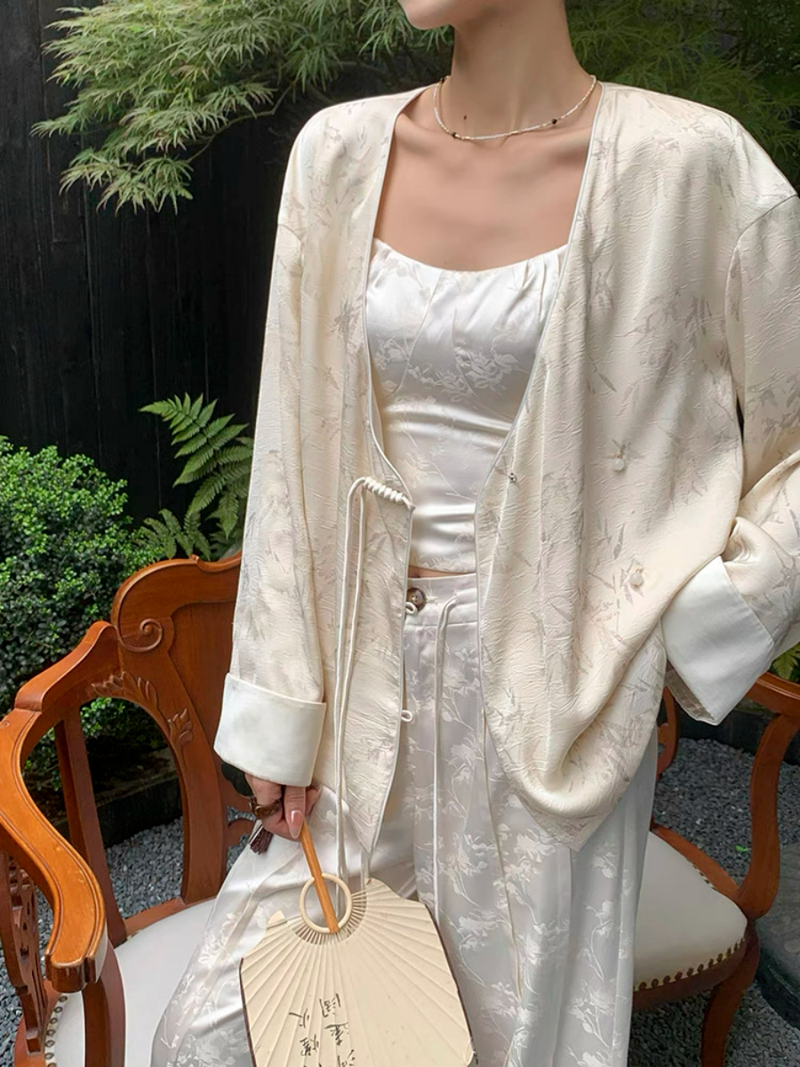 Xin Ai Bamboo Printing Delicate Oriental Top-The Black Bow
