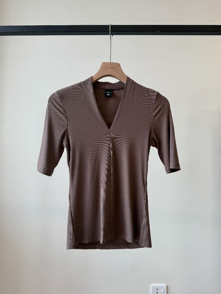 Katalynn Mid Sleeve V-Neck Knit Top