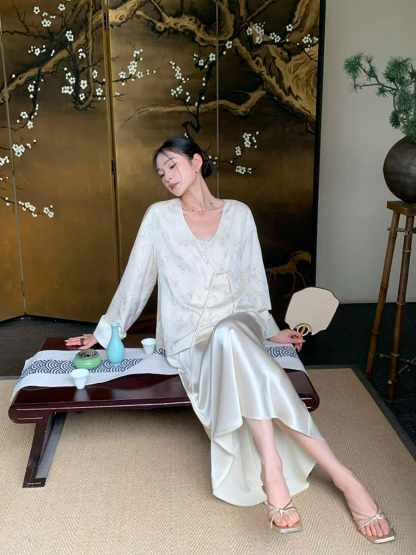 Xin Ai Bamboo Printing Delicate Oriental Top