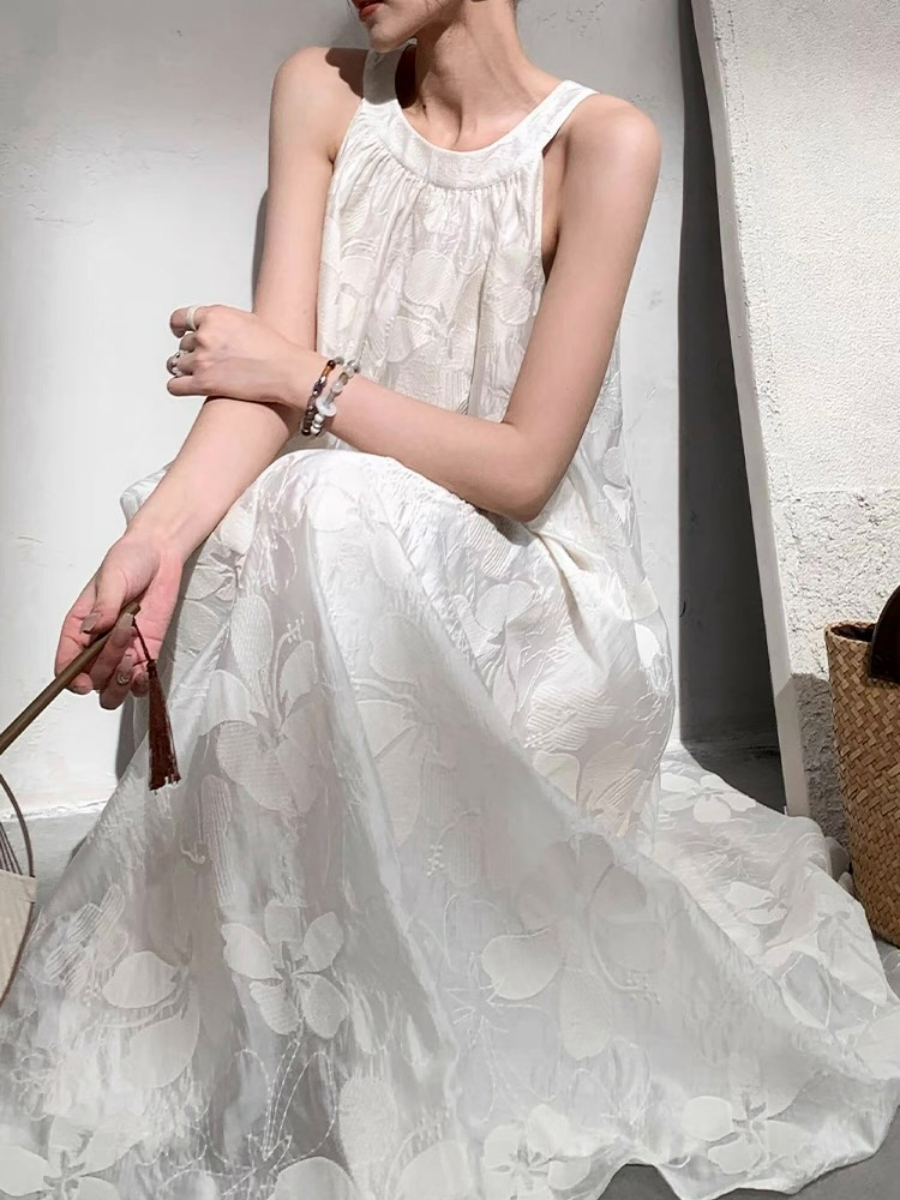 Xanelle Halter Neck Flowy Floral Dress