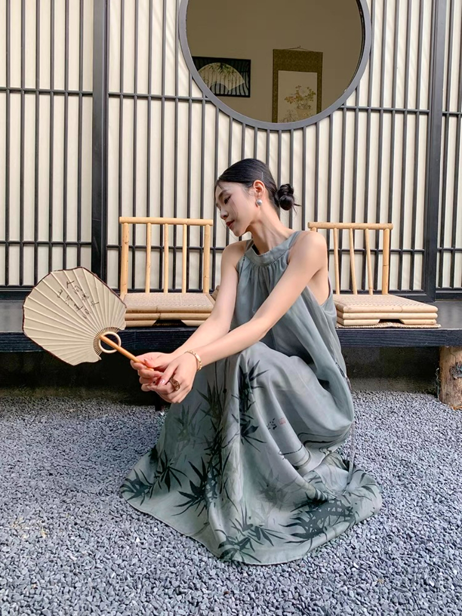 Xin Ci Halter Neck Bamboo Printing Dress