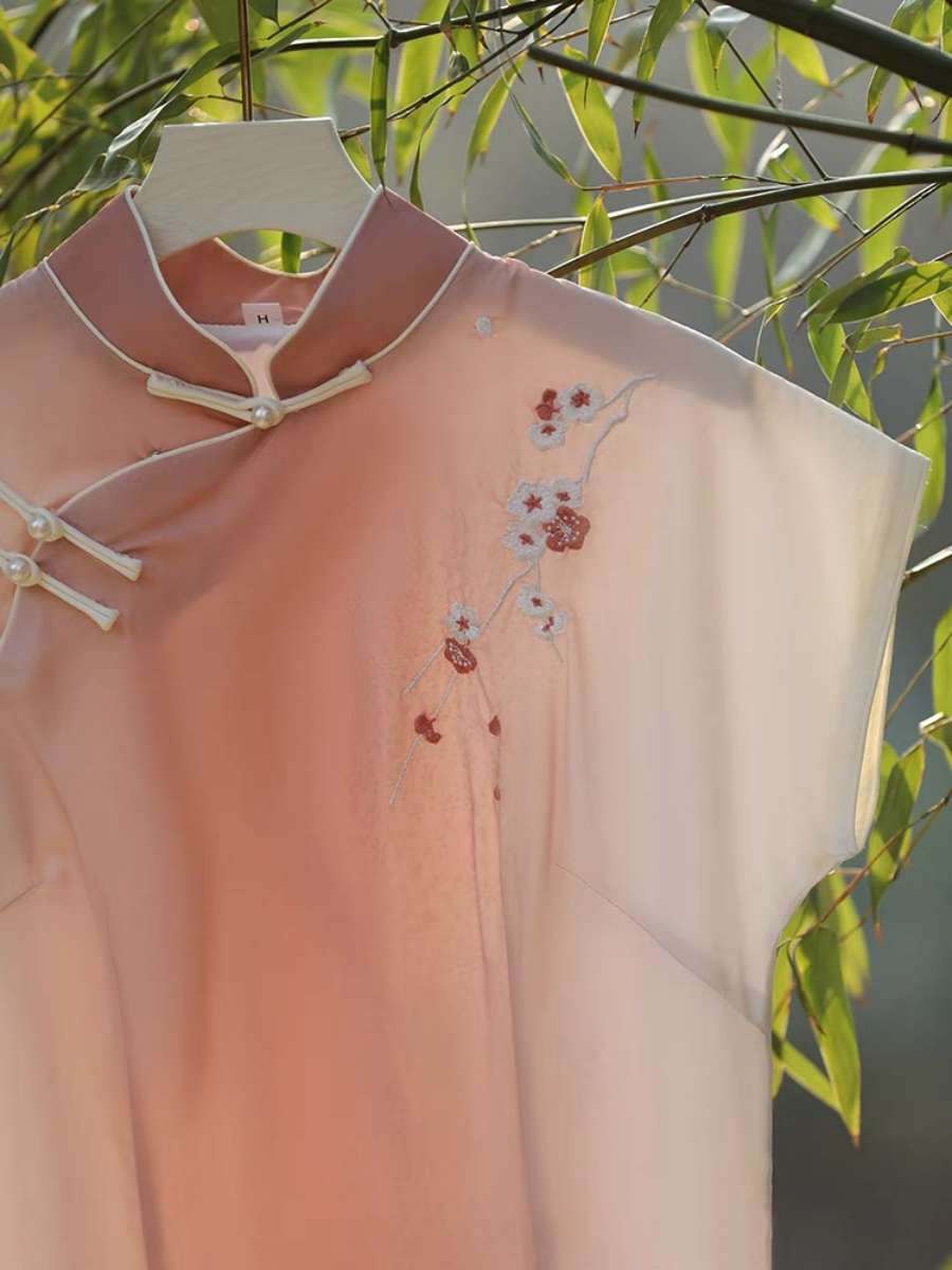 Ya Fen Cap Sleeve Cheongsam-The Black Bow-