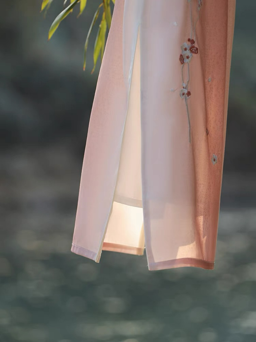 Ya Fen Cap Sleeve Cheongsam-The Black Bow-