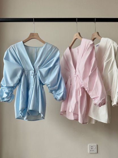 Vienna V Collar Ruched Top