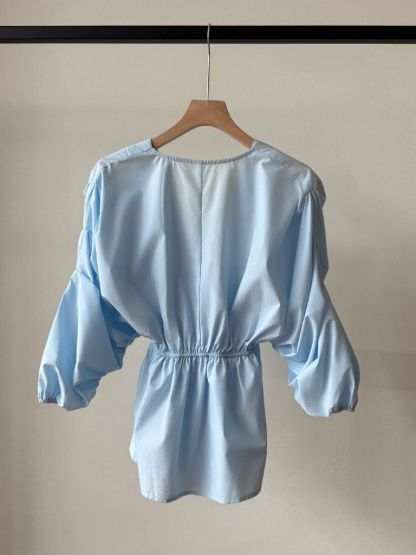 Vienna V Collar Ruched Top