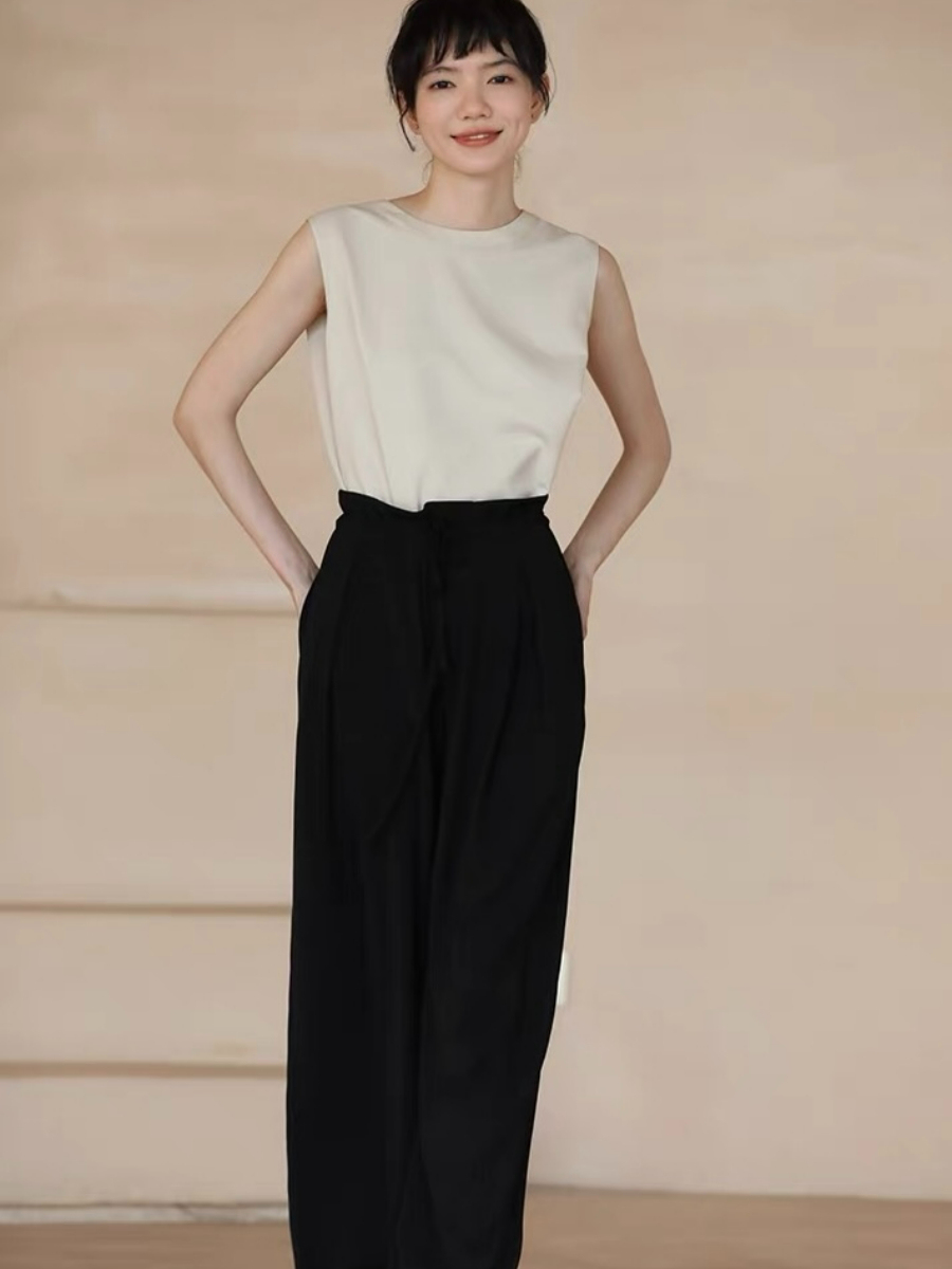 Hallie Flowy Cap Top