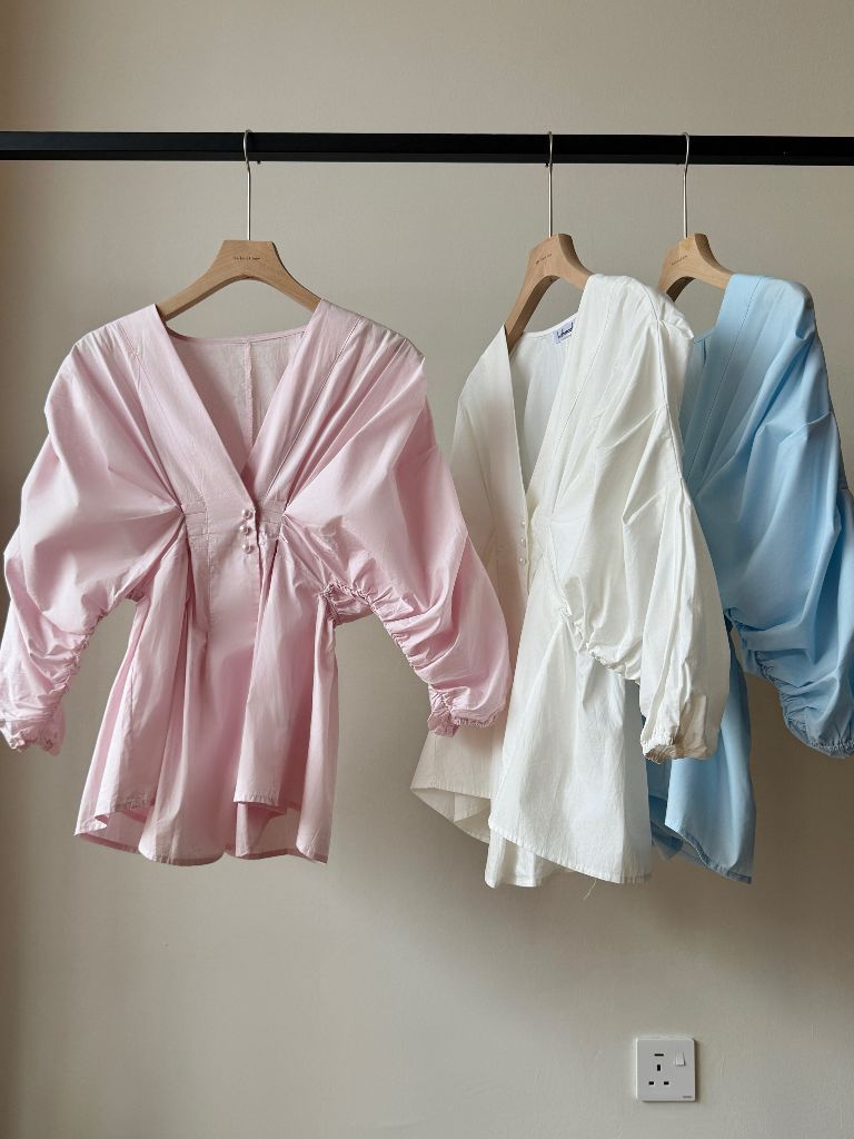 Vienna V Collar Ruched Top