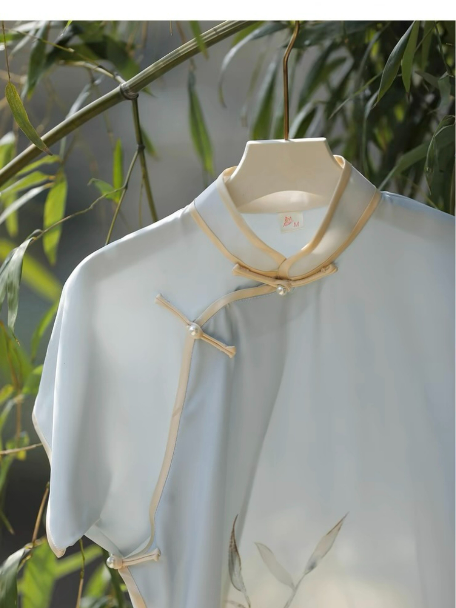 Ya Huang Full Placket Pankou Gradient Cheongsam-The Black Bow-