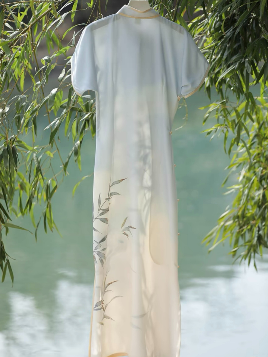 Ya Huang Full Placket Pankou Gradient Cheongsam-The Black Bow-