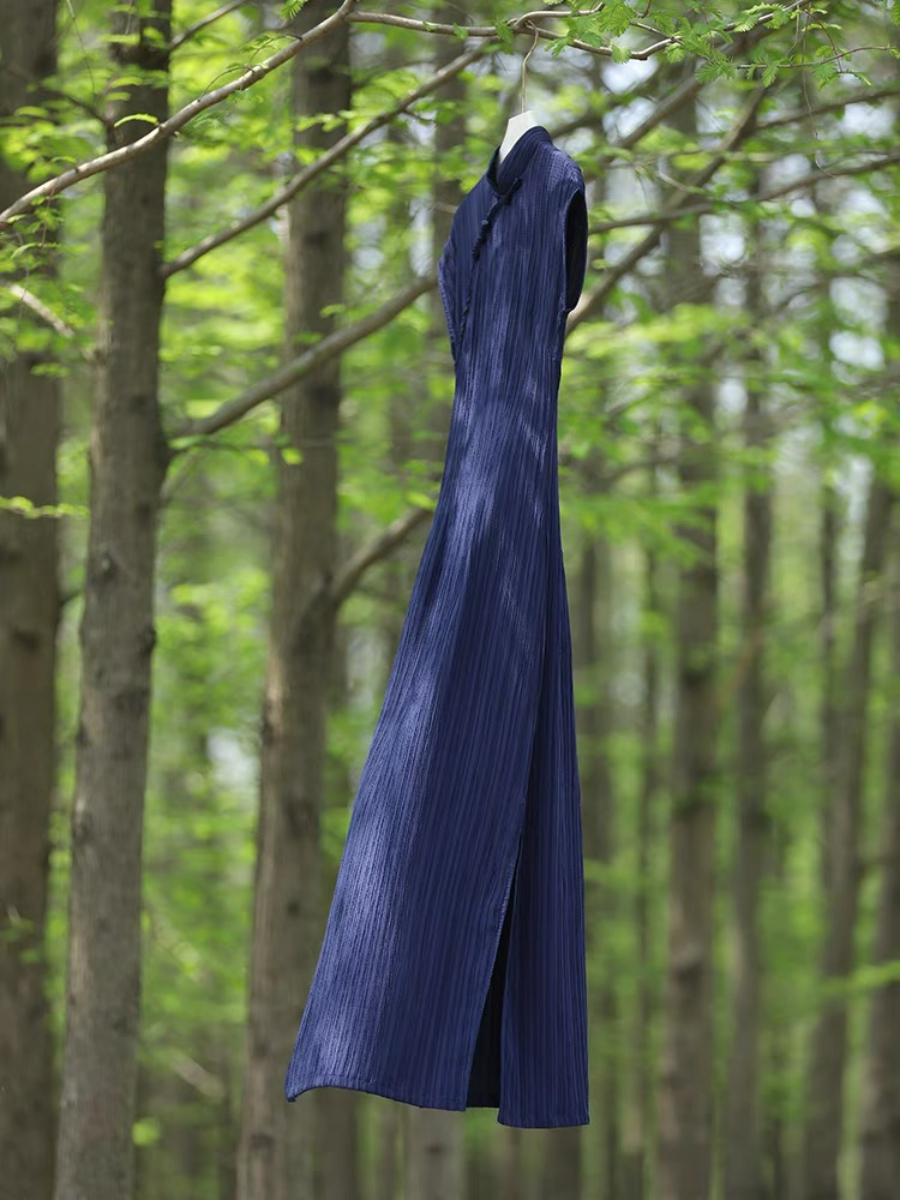 Ya Shen Stripe Cheongsam-The Black Bow-