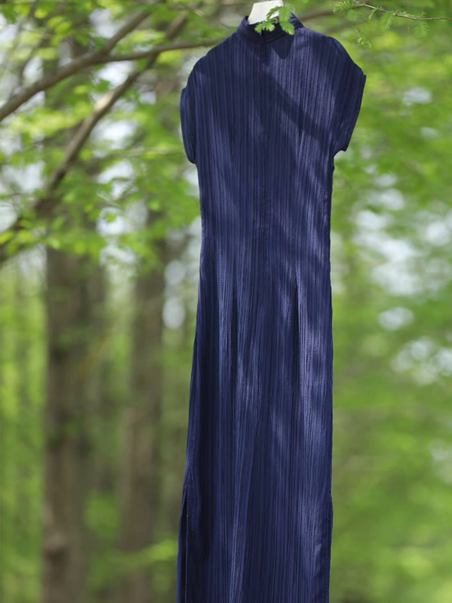 Ya Shen Stripe Cheongsam-The Black Bow-