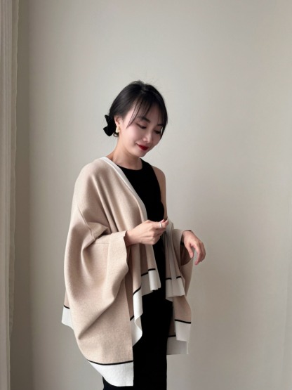 Ariccia Shawl Wrap